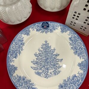Royal Stafford 11” Blue Christmas Tree Dessert/Dinner Plate Holiday Decor 💙🌲❄️